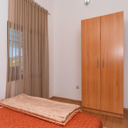 Apartman Sara Bar Kültér fotó