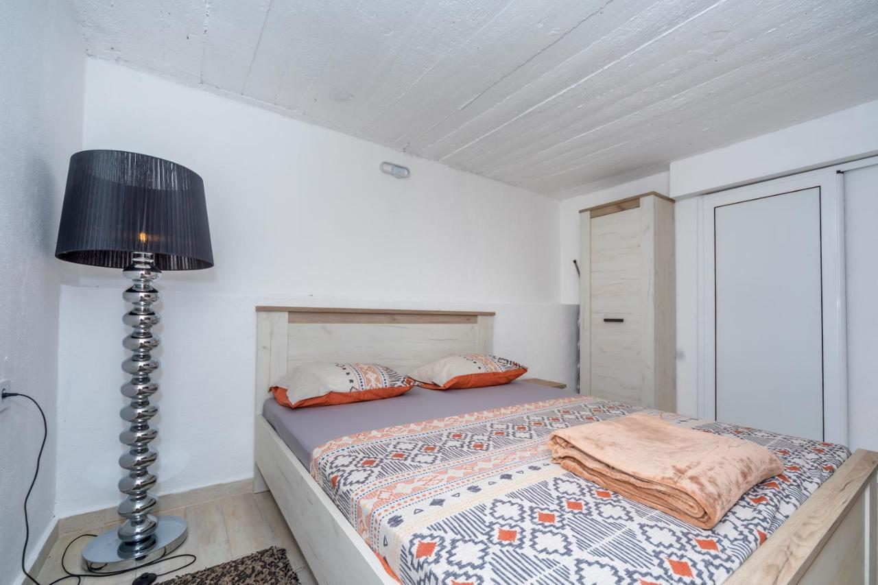 Apartman Sara Bar Kültér fotó