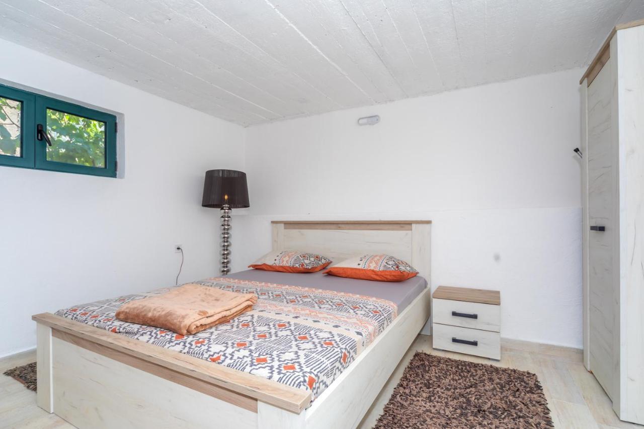 Apartman Sara Bar Kültér fotó