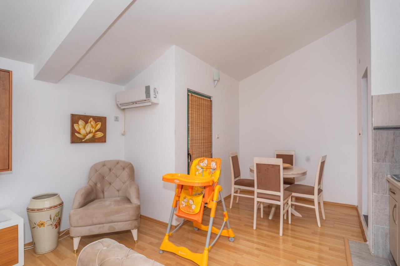 Apartman Sara Bar Kültér fotó
