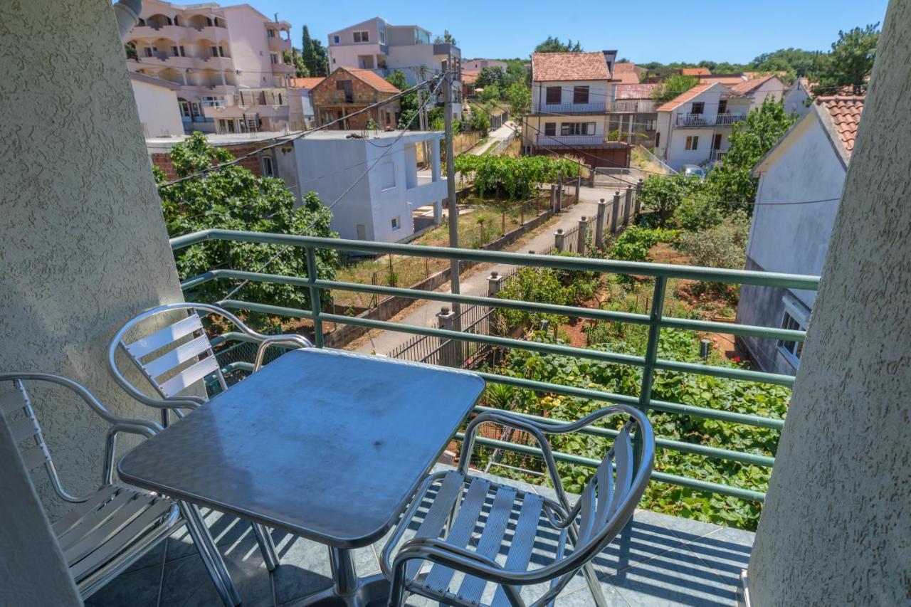 Apartman Sara Bar Kültér fotó
